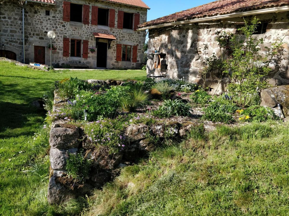 Les Fayettes Hotel Montregard Kültér fotó